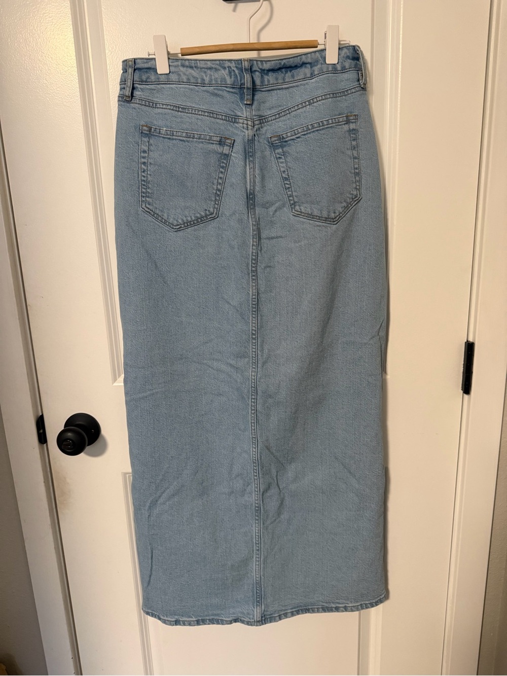 Loft woman’s modest denim skirt size 2 maxi skirt - Picture 4 of 4